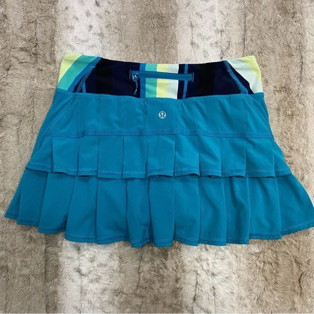 Lululemon Run: Pace Setter Skirt in Surge / Assorted Stripe Surge Size 4 - Picture 10 of 13
